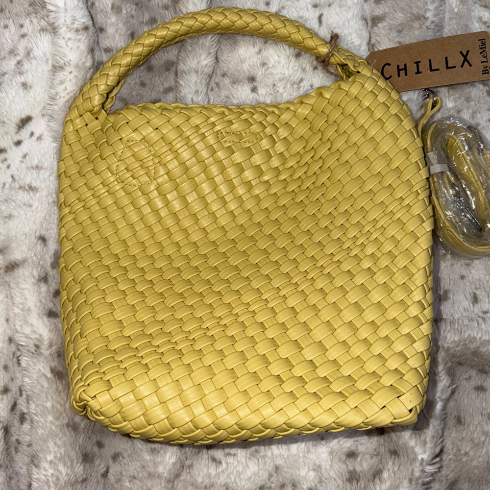 Chillx Yellow Woven Shoulder Bag - Picture 1 of 4